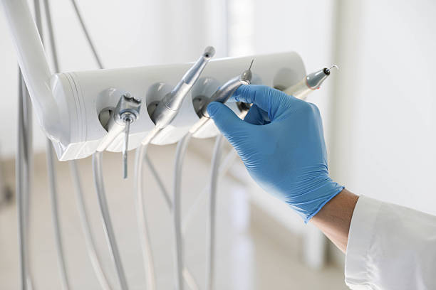 Professional Tooth Extraction technician working in Eastern Goleta Valley, CA